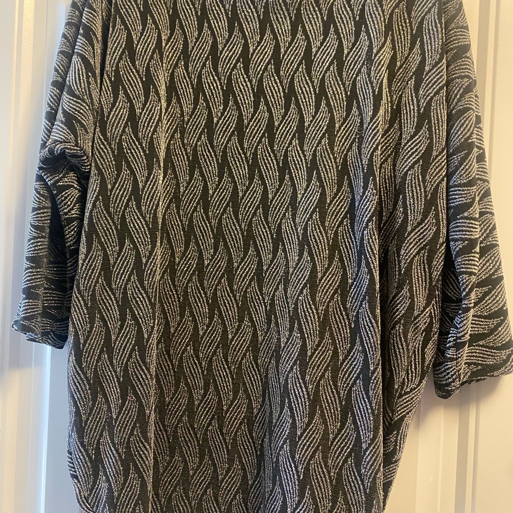 Gray and White Patterned Top
